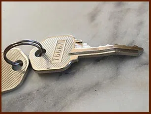 Desoto Locksmith Service Desoto, TX 972-810-6753 - 14-63-broken-key